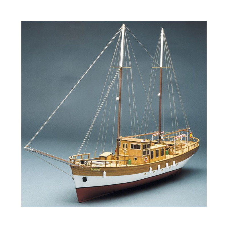 TROTAMARES MANTUA MODEL TROTAMARES MANTUA MODEL